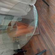 Meubles une table en verre tres belle salle a manger