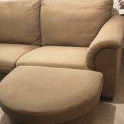Meubles canape 3 places + pouf