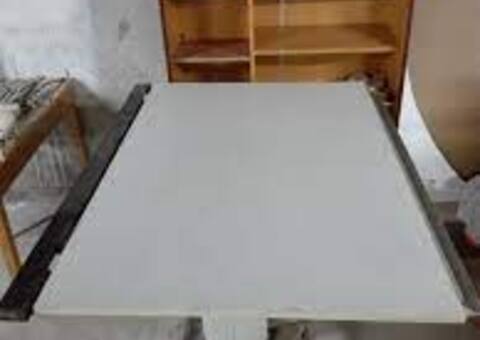 Mobilier table architecte