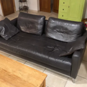Mobilier canapé et méridienne en cuir