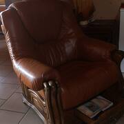 Mobilier deux fauteuils cuir