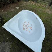 Mobilier baignoire d angle
