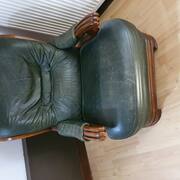 Mobilier 2 fauteuils en cuir
