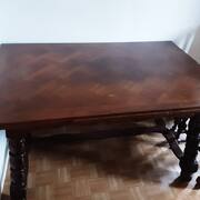 Mobilier table