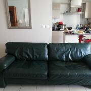 Mobilier uRGENT Cause déménagement donne canapé cuir Roche Bobois en très bon état..