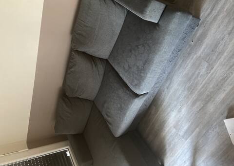 Mobilier À donner d’urgence pour cause de départ