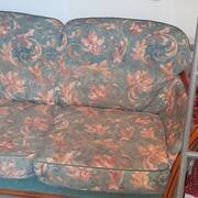 Mobilier canapé en bois et tissu