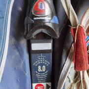 Sport une paire de skis