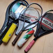Sport raquettes et balles de tennis