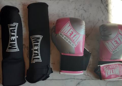 Sport gant de boxe et protege tibia