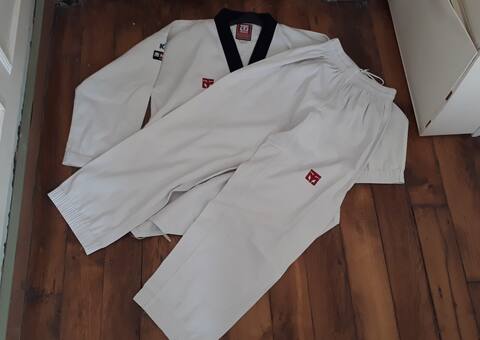 Sport dobok col noir Mooto