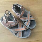Vêtements sandales de marche Quechua